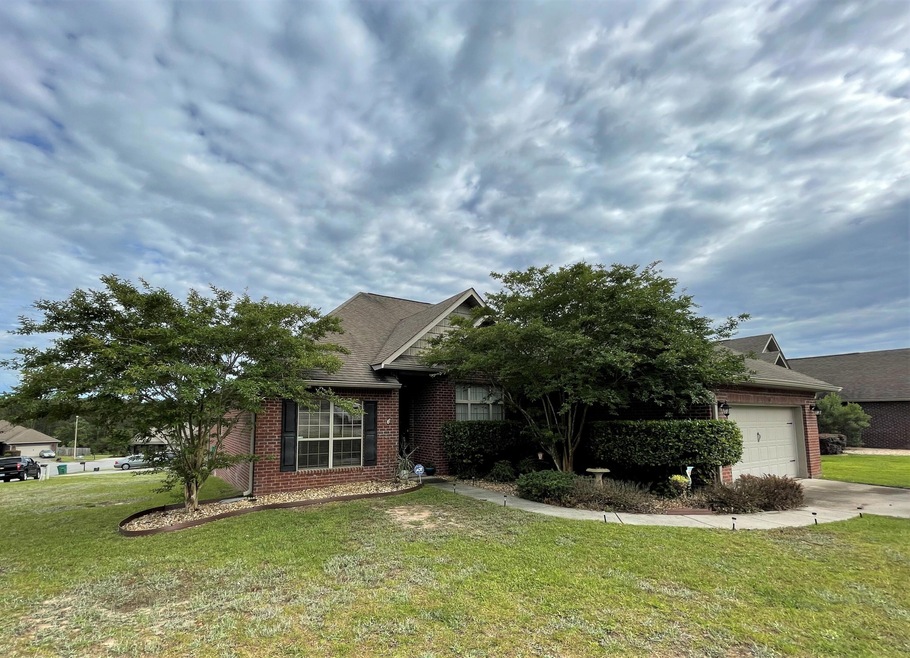 738 Lime Ln.