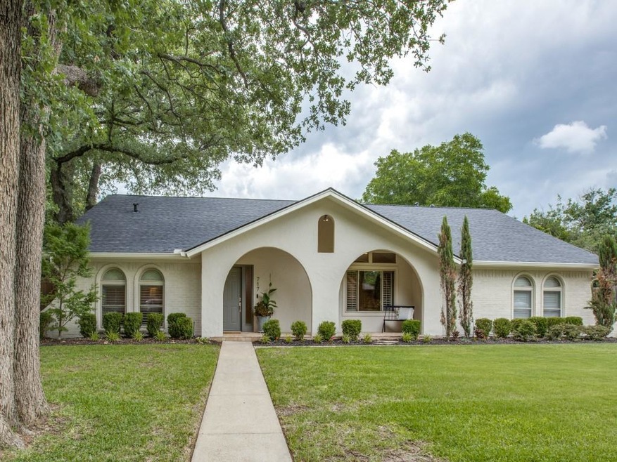 717 Overland Trail, Southlake, TX 76092 - photo 1