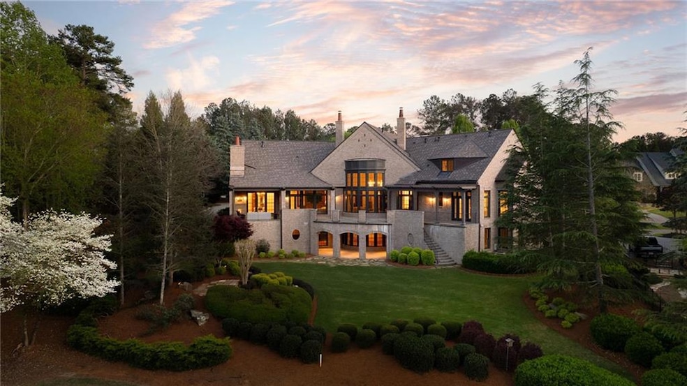 DISCOVER EXCLUSIVE RIVER CLUB LIFESTYLE | DESIGNED