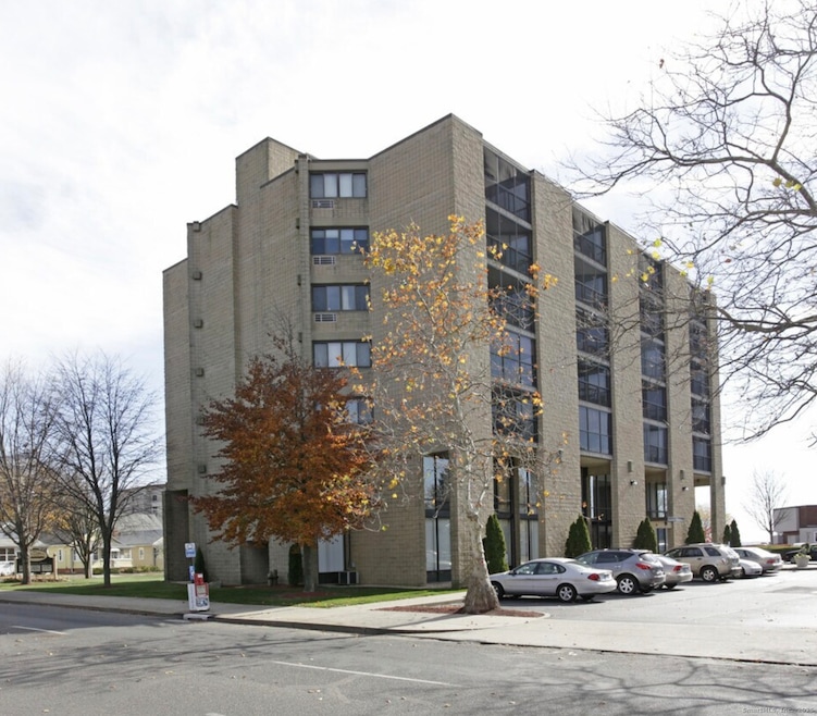 Harborview Condominiums unit 302, West Haven, CT 06516 - photo 1