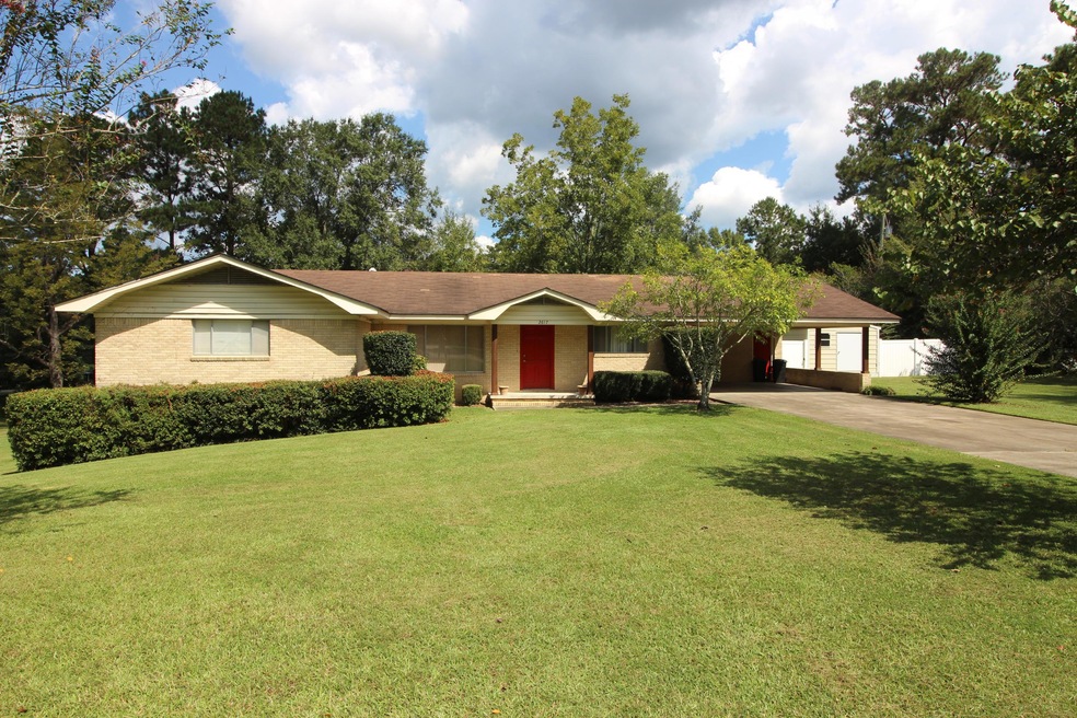 2617 Pecan Ridge Dr, Laurel, MS 39440 - photo 1