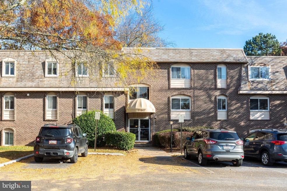 11907 Tarragon Rd unit H, Reisterstown, MD 21136 - photo 1