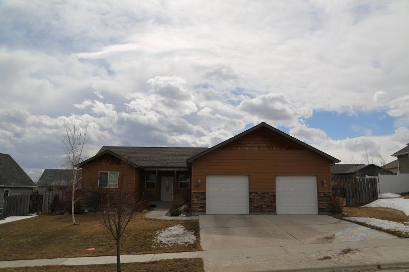 424 Shadow Ridge Blvd