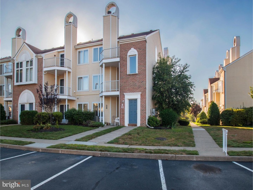 40 Lauren Ct unit 214, Levittown, PA 19057 - photo 1