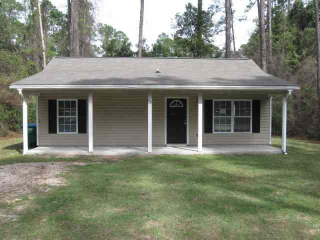 42 Croatan St, Crawfordville, FL 32327 - photo 1