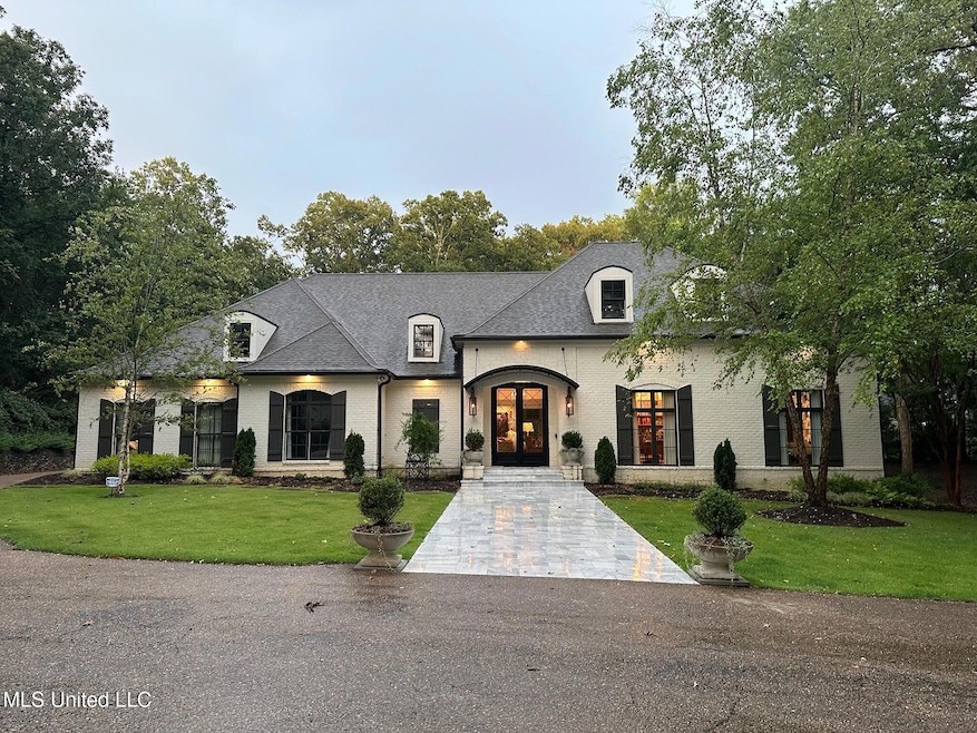 Pending $1,560,000 • Co-Listing Agent