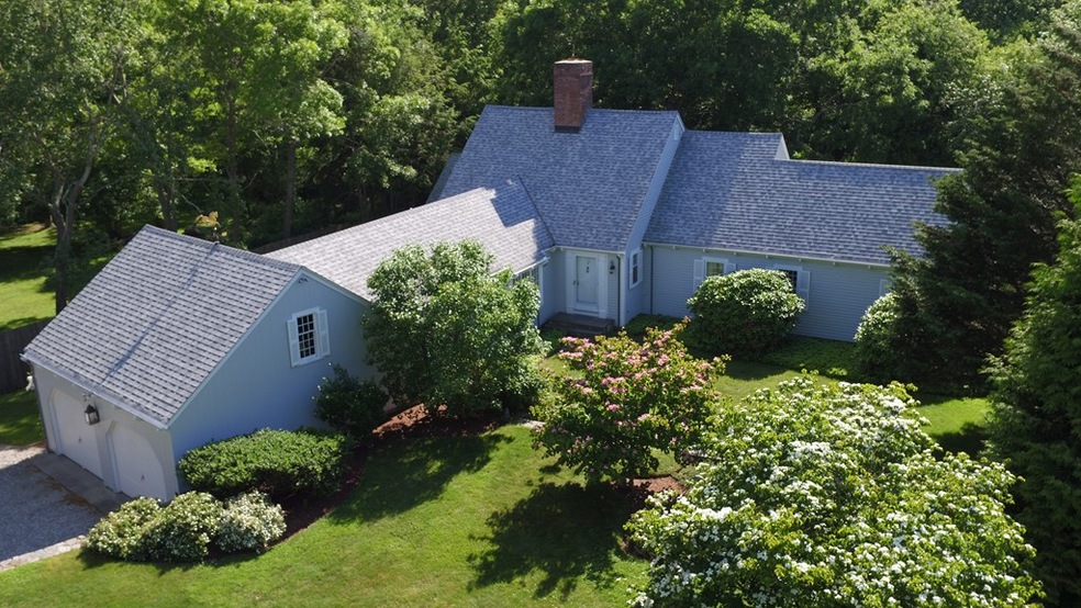 12 King Philip St, South Dartmouth, MA 02748 - photo 1