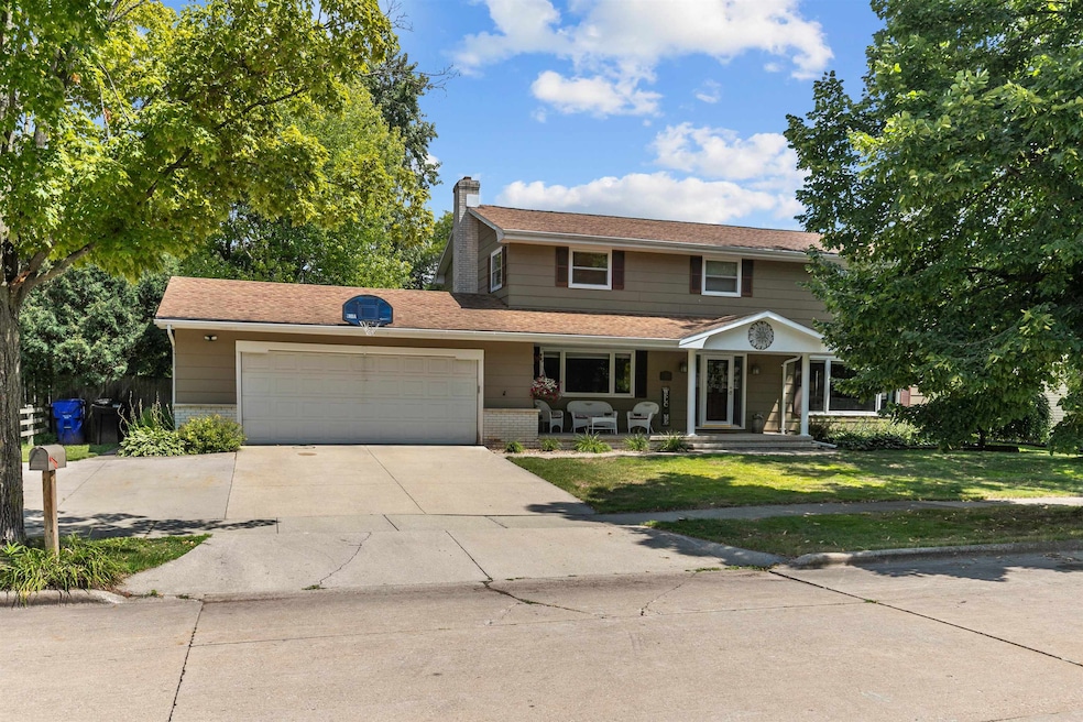 1820 N Birchwood Ave, Appleton, WI 54914 - photo 1