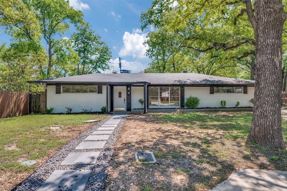 For Sale $450,000 • Co-Listing Agent