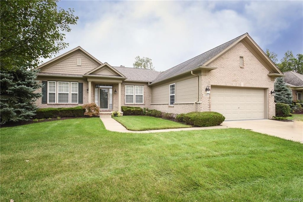 24359 Crystal Dr unit 55, Flat Rock, MI 48134 - photo 1