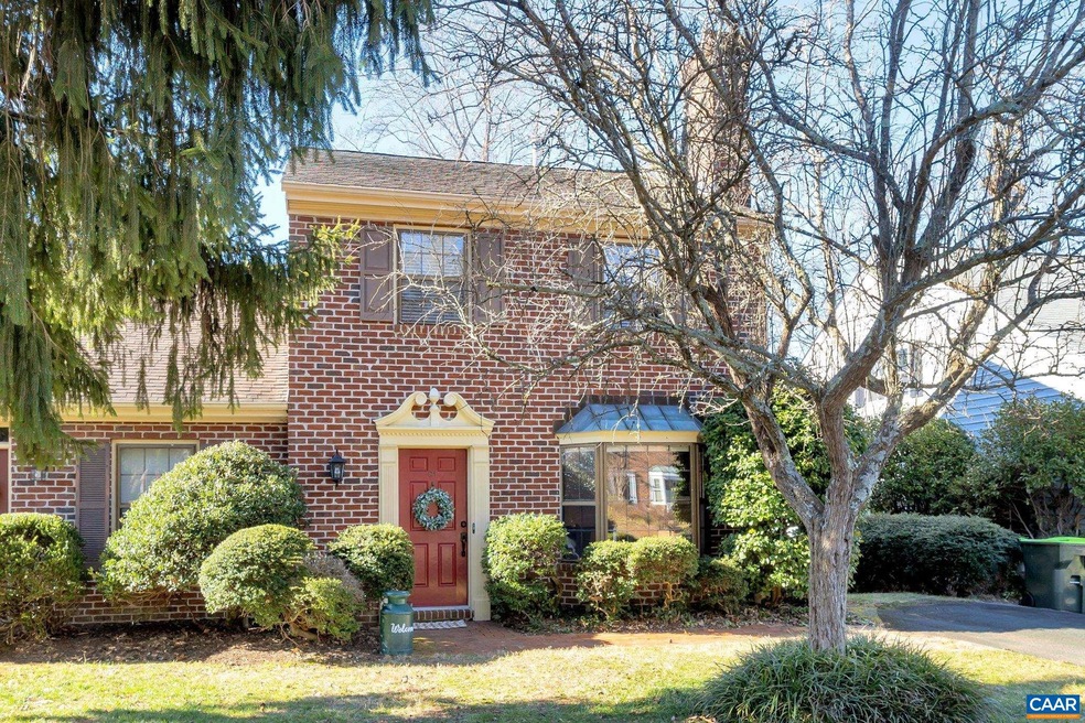 81 Court Place, Charlottesville, VA 22901 - photo 1