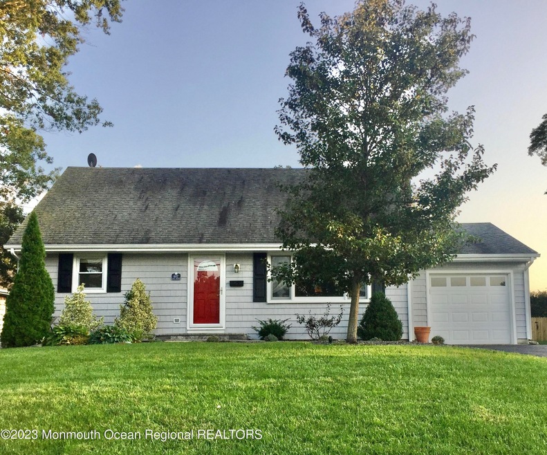 607 Lake Ave, Spring Lake, NJ 07762 - photo 1