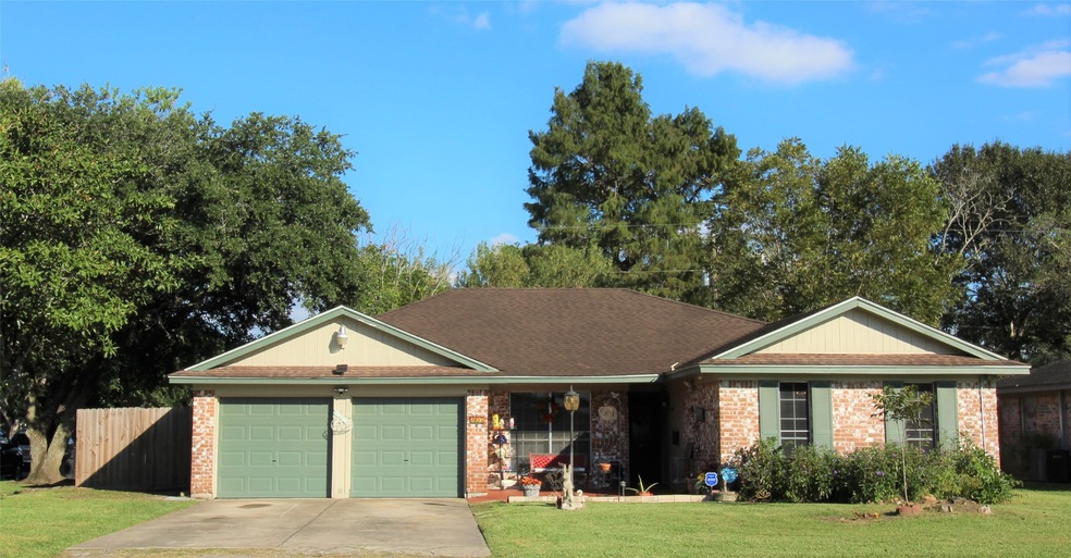 707 Kost Rd, Alvin, TX 77511 - photo 1
