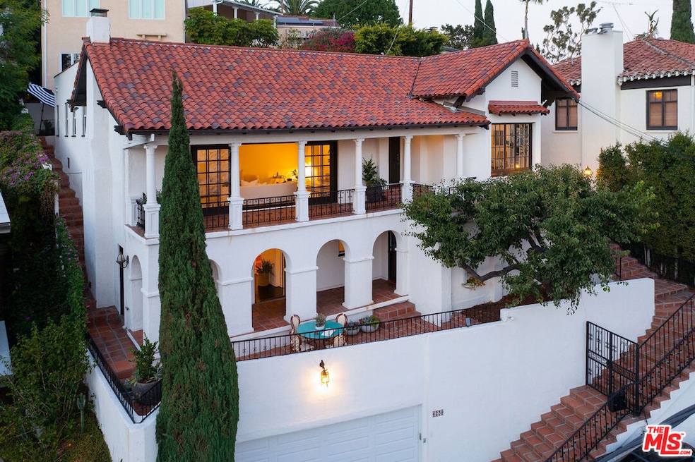 6239 Holly Mont Dr, Los Angeles, CA 90068 - photo 1