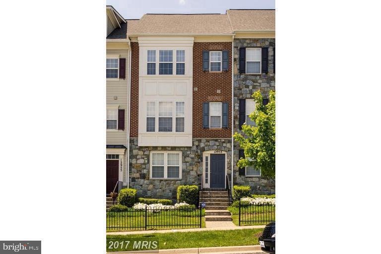 12953 Clarksburg Square Rd, Clarksburg, MD 20871 - photo 1