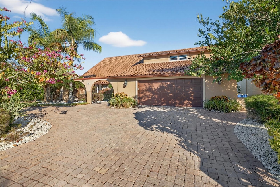 5124 S Shore Dr, New Port Richey, FL 34652 - photo 1