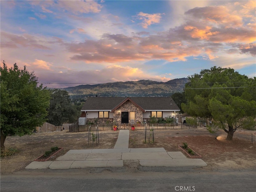 22801 Fran Dr, Tehachapi, CA 93561 - photo 1