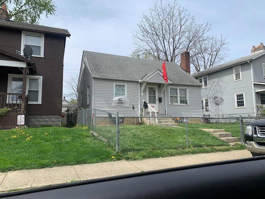 285 S Warren