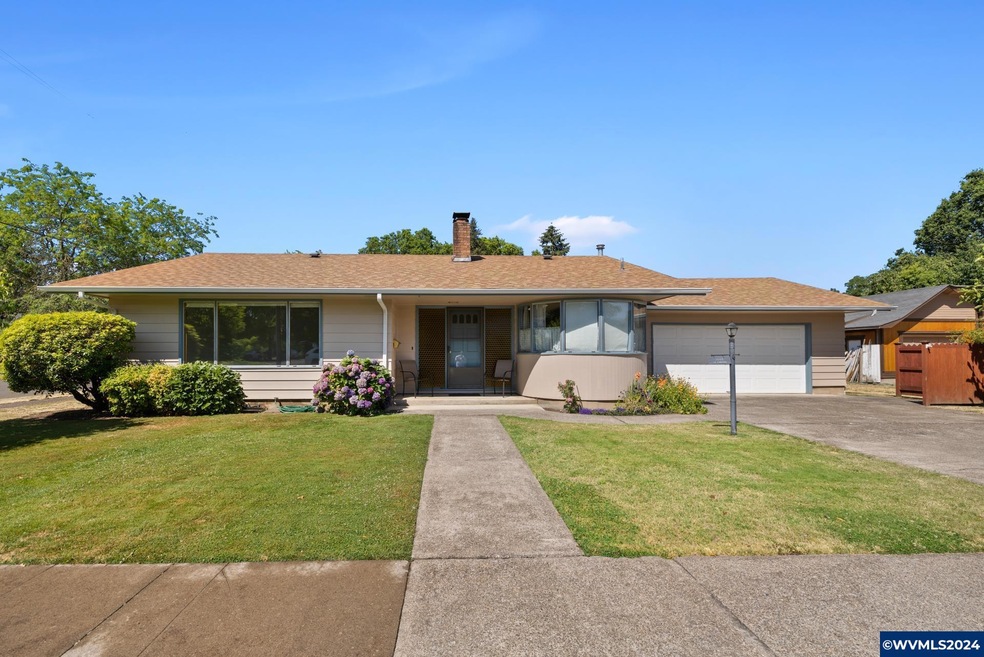 1048 Takena St SW, Albany, OR 97321 - photo 1