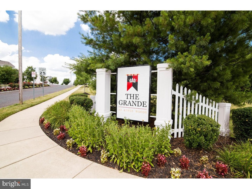 1043 Buckingham Dr, West Deptford, NJ 08086 - photo 1