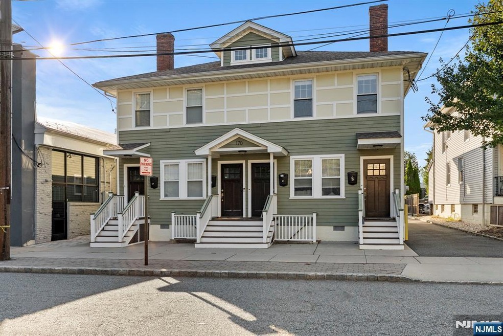 170 Pine St unit C, Montclair, NJ 07042 - photo 1