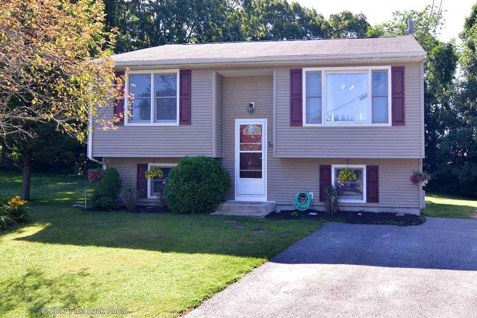 34 Samuel Ct, Cranston, RI 02920 - photo 1