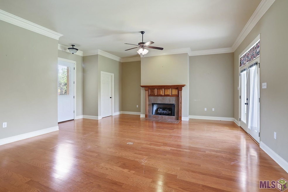 2527 Colonial Way, Zachary, LA 70791 - photo 1