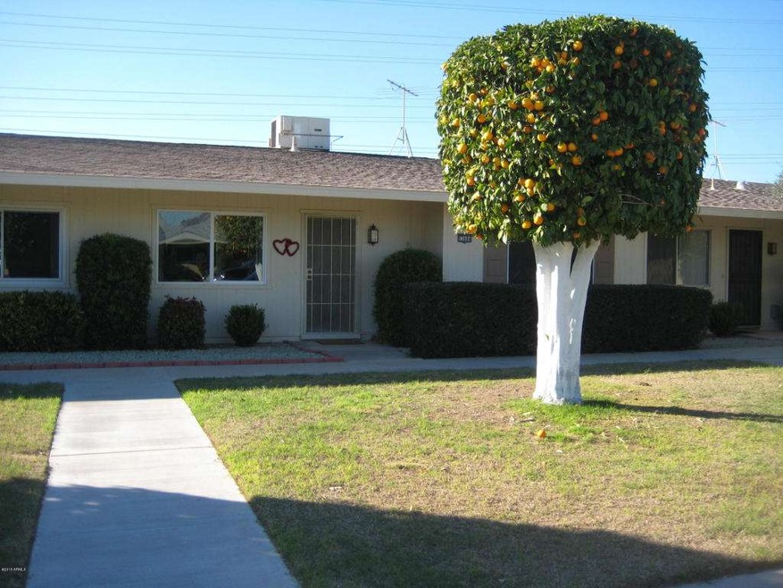 13684 N Garden Court Dr, Sun City, AZ 85351 - photo 1