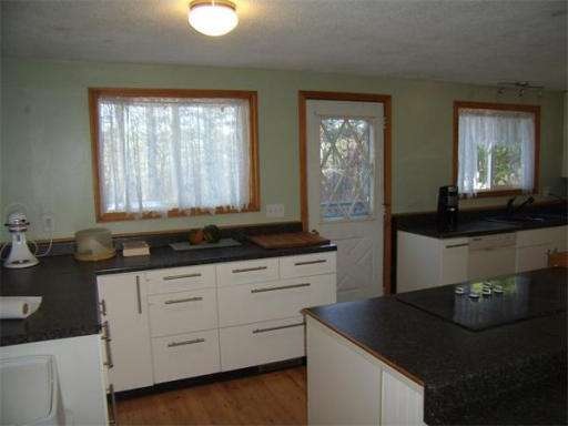 15 Cornish St, Carver, MA 02330 - photo 1