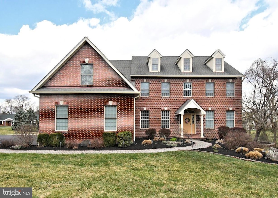 Sold $907,500