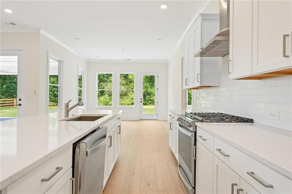 Pending $877,287 • Co-Listing Agent