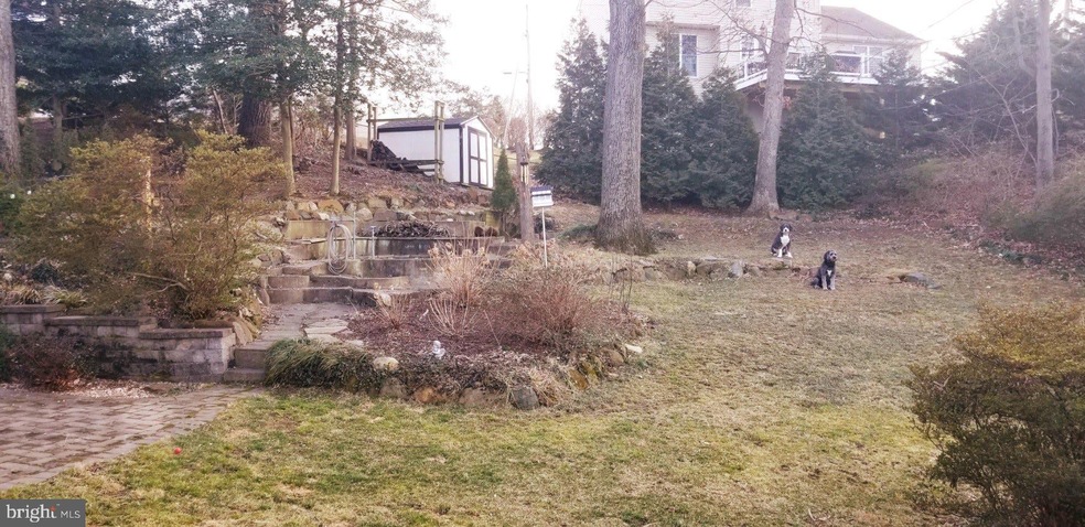 211 Laurel Rd, Linthicum Heights, MD 21090 - photo 1