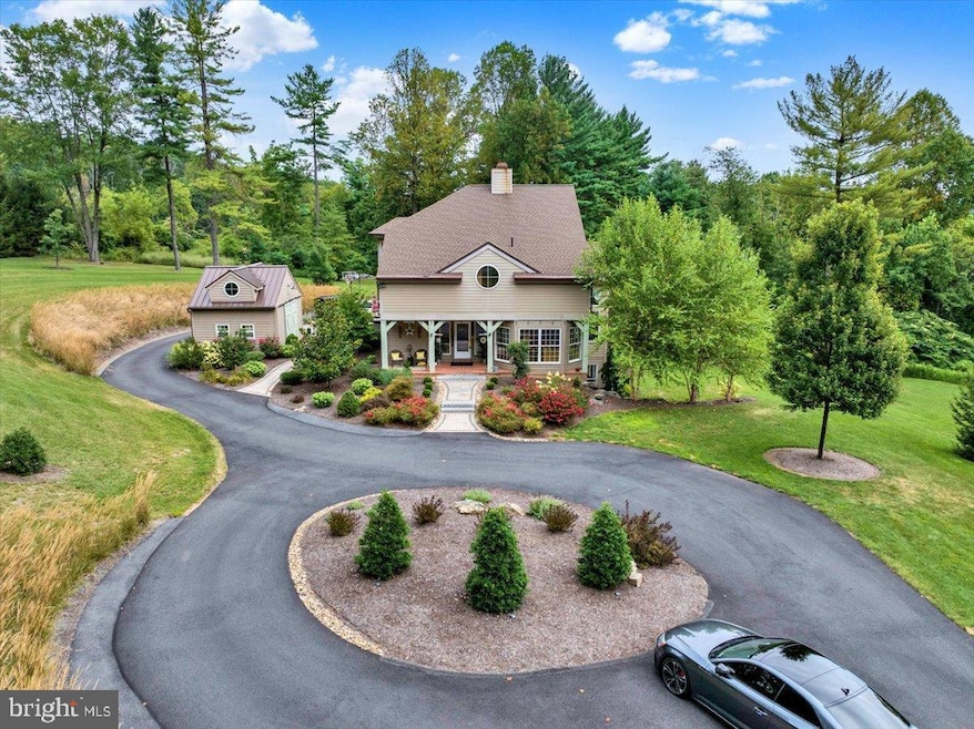 878 Freemansville Rd, Reading, PA 19607 - photo 1