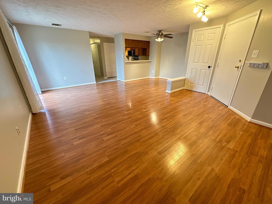 823 Stratford Way unit L, Frederick, MD 21701 - photo 1