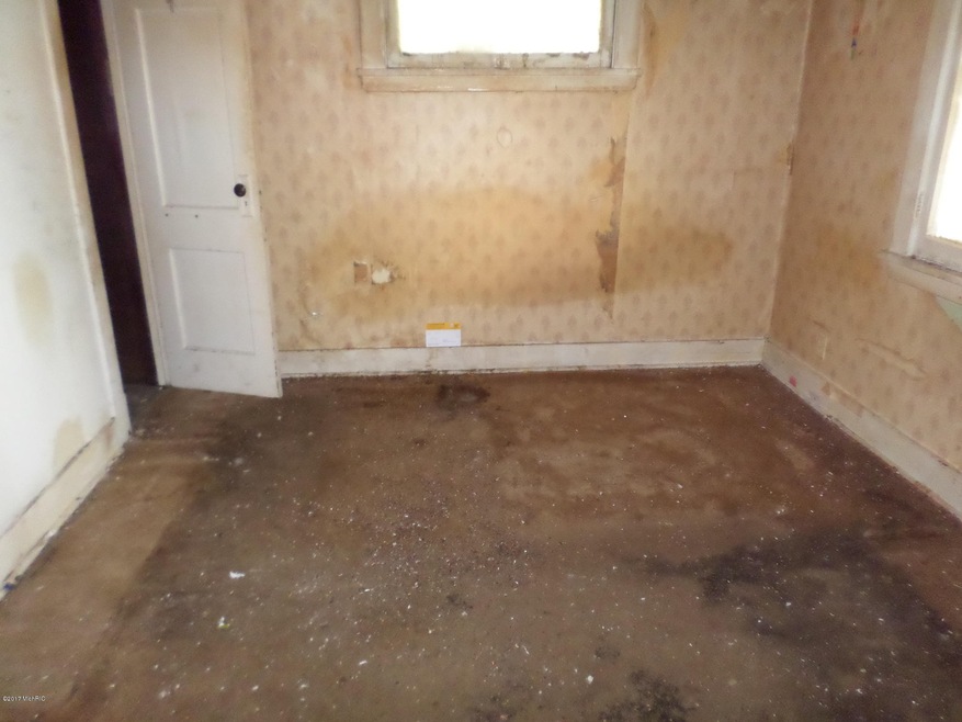 1225 N 9th St, Niles, MI 49120 - photo 1