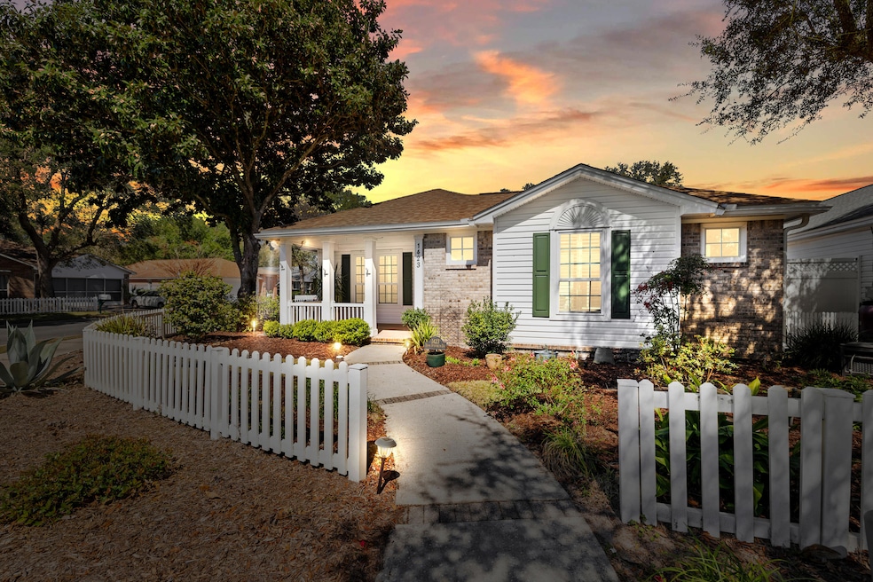 1423 John Steinbeck Dr, Niceville, FL 32578 - photo 1