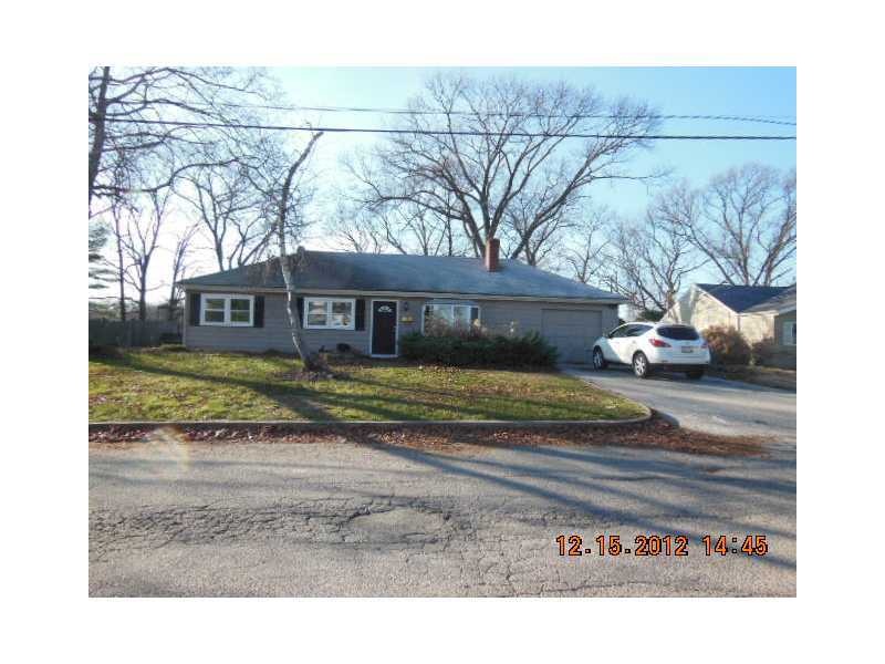 231 Richmond Dr, Warwick, RI 02888 - photo 1