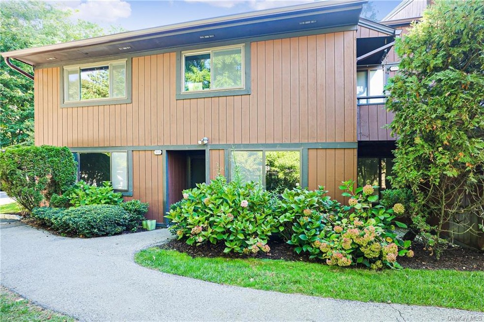 555 Martling Ave, Tarrytown, NY 10591 - photo 1