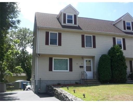 7 S Cedar St, Milford, MA 01757 - photo 1
