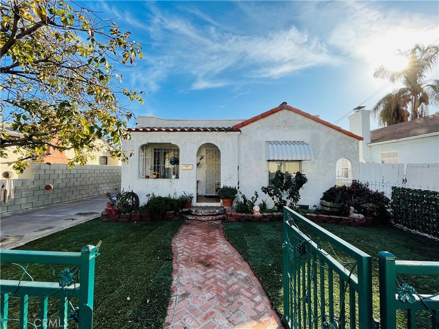 9646 Beverly St, Bellflower, CA 90706 - photo 1