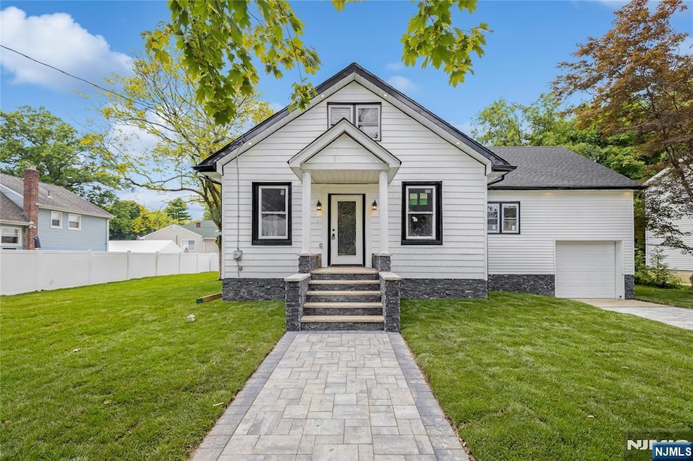 Sold $775,000 • Co-Listing Agent