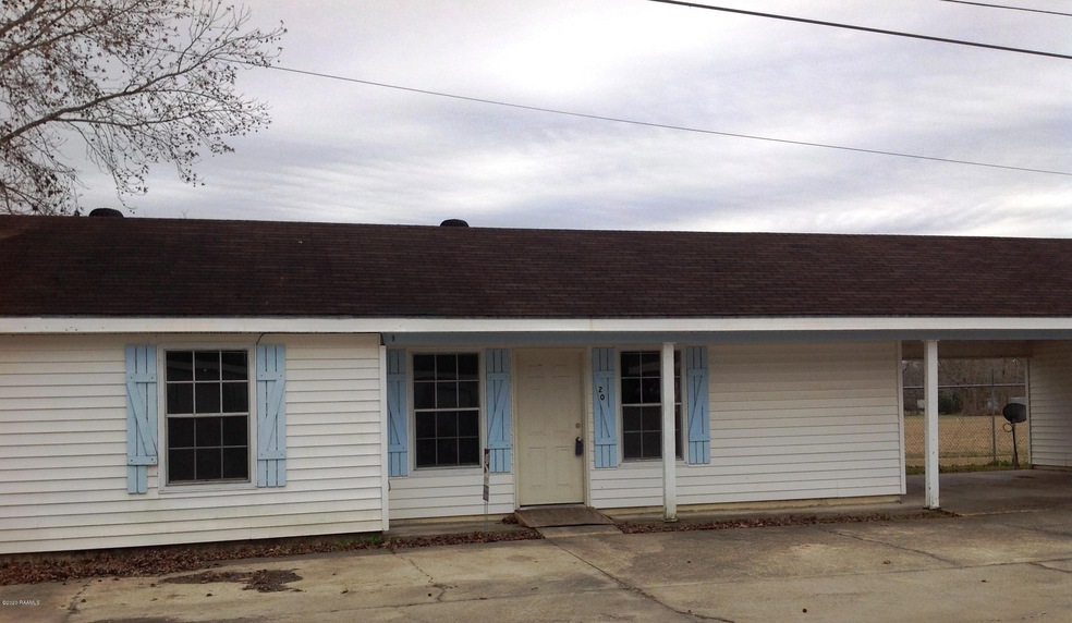 706 Picard 20 Front Elevation