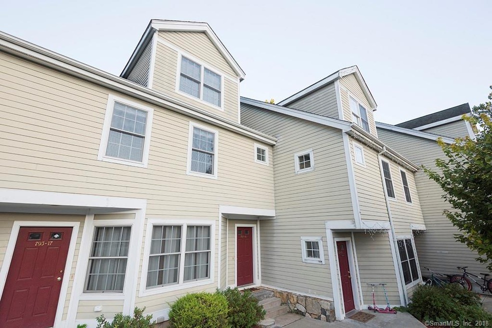 793 Federal Rd unit 18, Brookfield, CT 06804 - photo 1