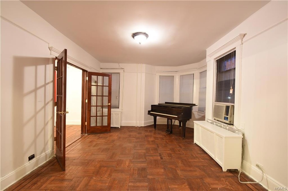 2739 Claflin Ave, Bronx, NY 10468 - photo 1