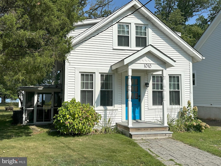 1010 Lossing Ave, Colonial Beach, VA 22443 - photo 1