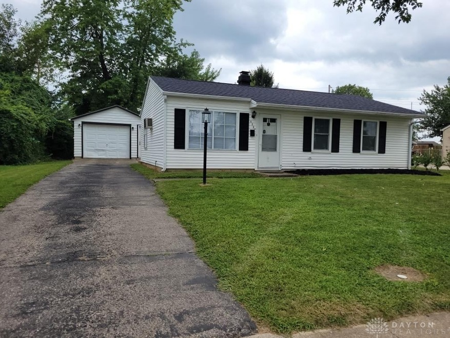 439 Ridgebury Dr, Xenia, OH 45385 - photo 1