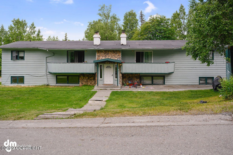 5401 E 38th Ct unit 2, Anchorage, AK 99508 - photo 1