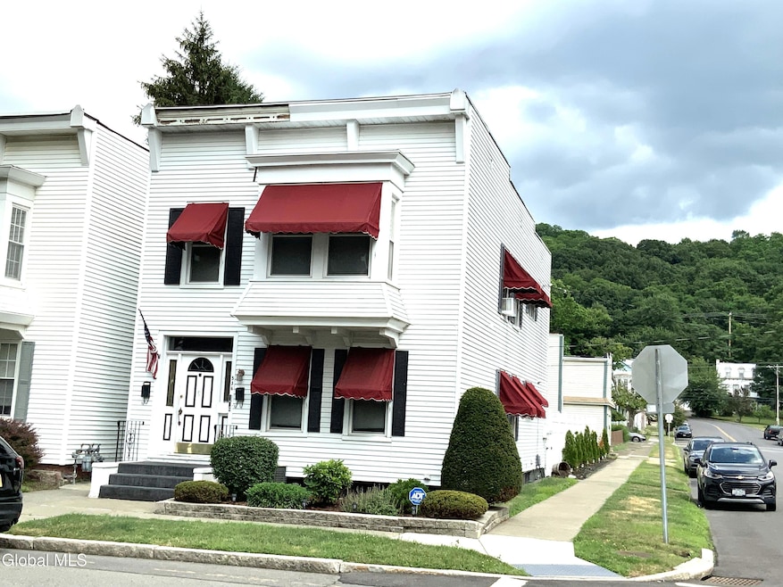 536 7th Ave, Troy, NY 12182 - photo 1