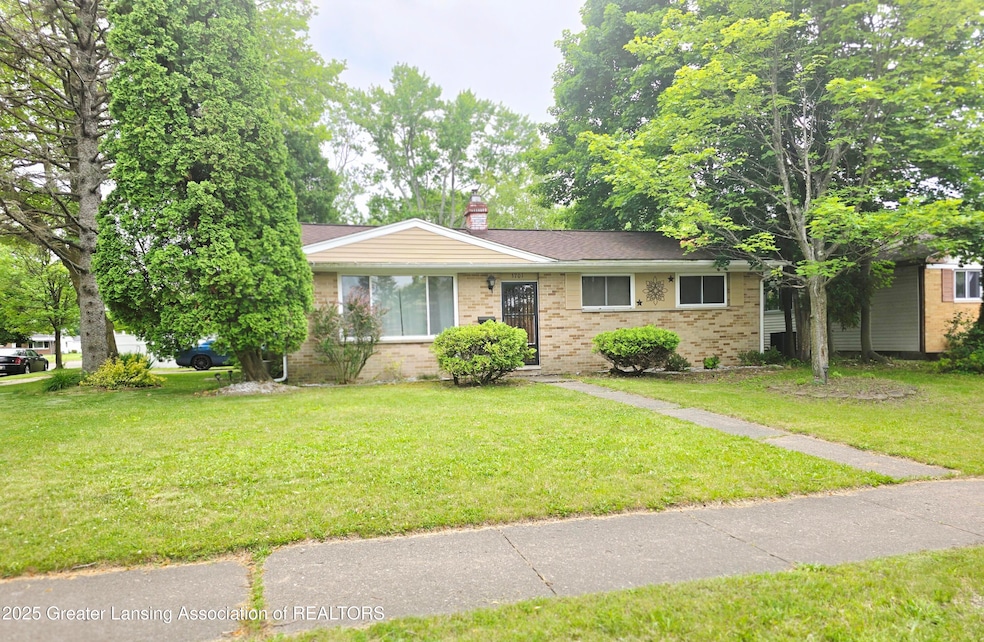 3701 Sumpter St, Lansing, MI 48911 - photo 1