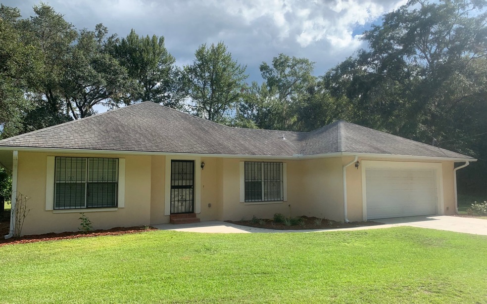 840 SE Rogers Dr, Lulu, FL 32061 - photo 1